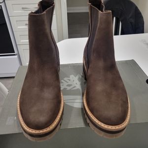Timberland women's chelsea boots brand new